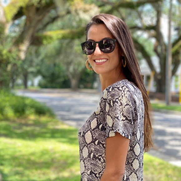 Snakeskin contrast top - Picture 4 of 4